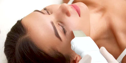 Limpieza facial peeling ultrasónico